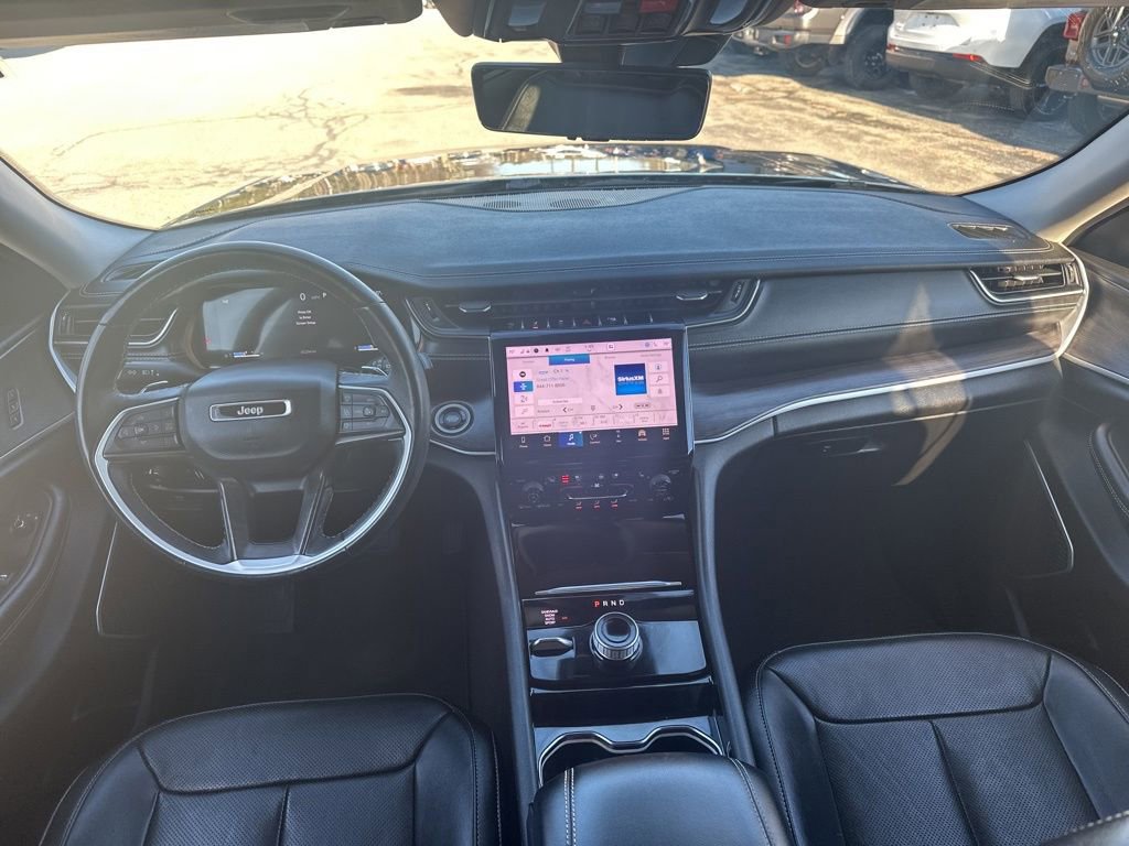 Used 2022 Jeep Grand Cherokee L Limited w/ Luxury Tech Group II image 14