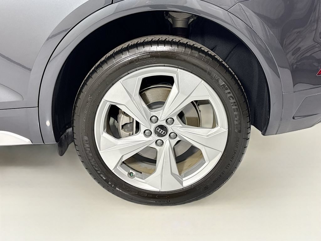 Certified 2021 Audi Q5 Premium AWD/4WD image 31