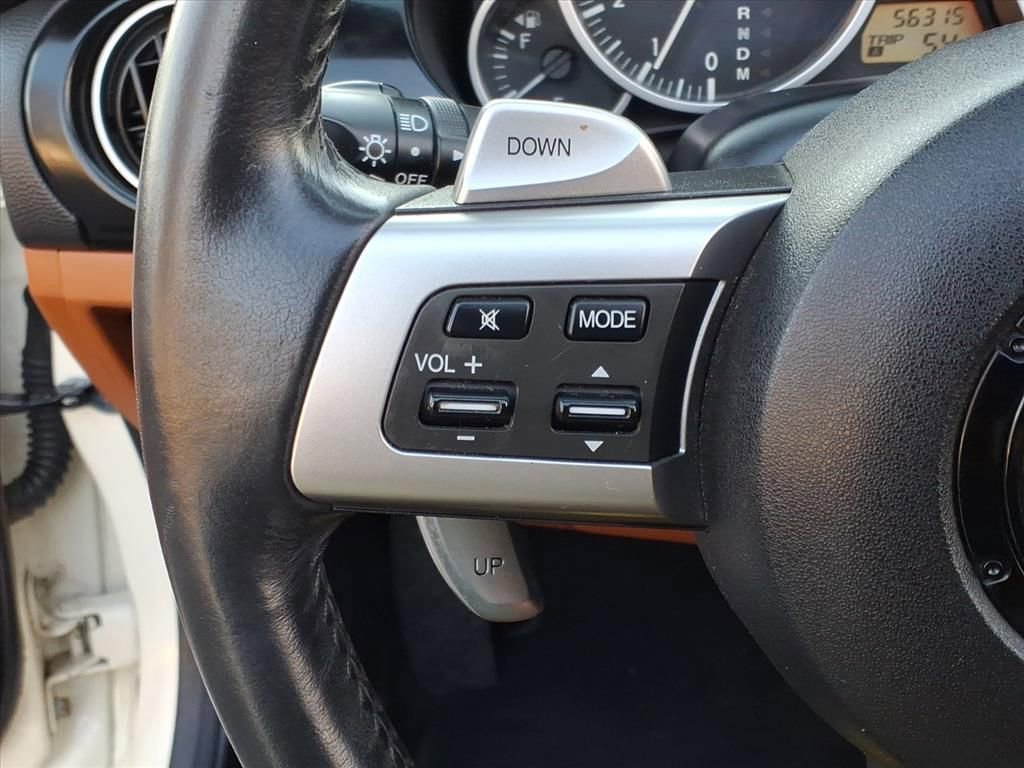 Used 2007 MAZDA MX-5 Miata Grand Touring w/ Premium Pkg image 15