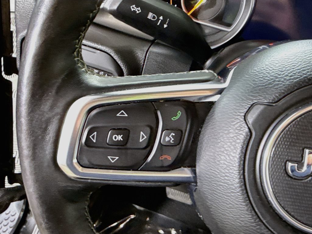 Used 2018 Jeep Wrangler Unlimited Sahara AWD/4WD image 21