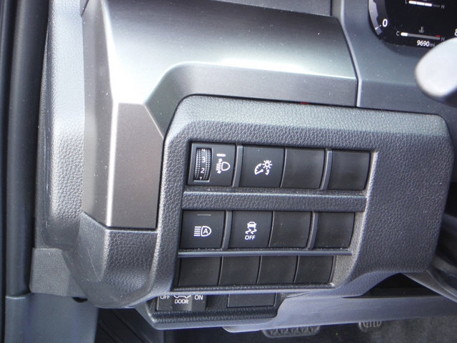 Used 2025 Toyota Tacoma TRD Off-Road AWD/4WD image 22