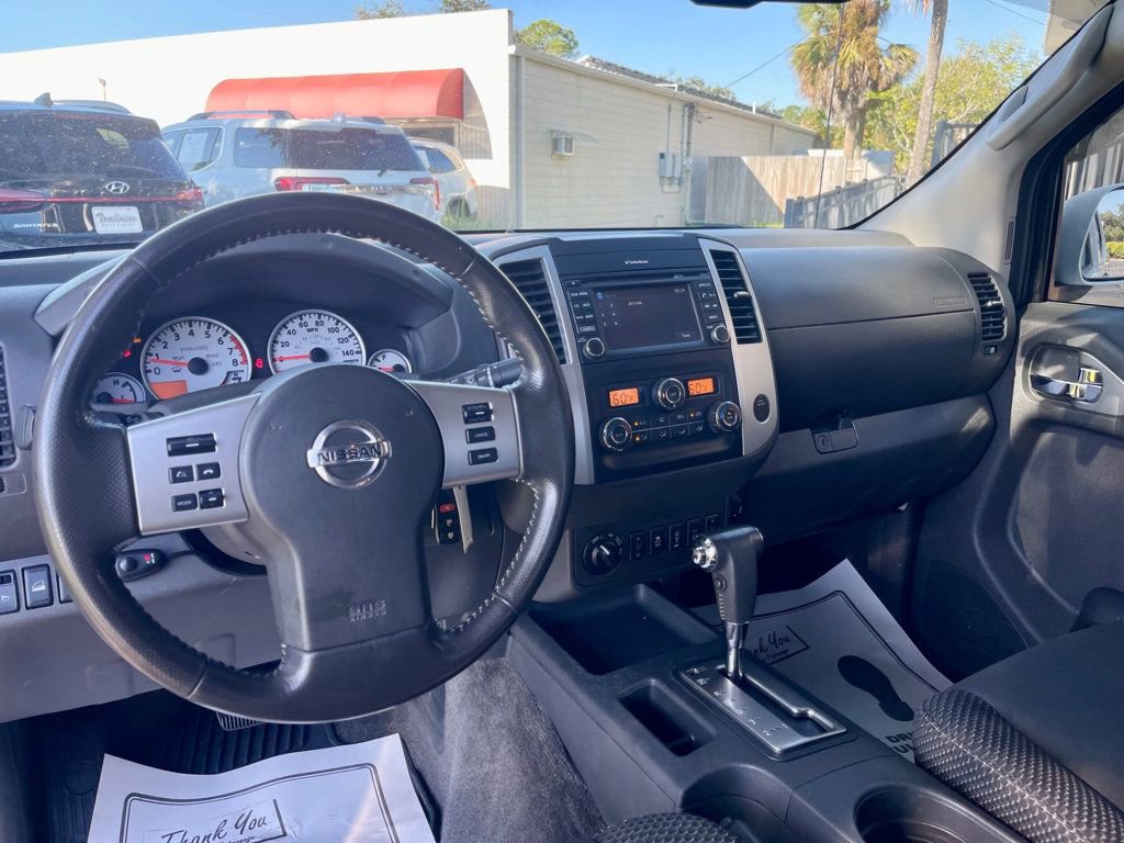 Used 2018 Nissan Frontier PRO-4X image 13