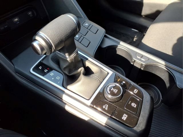 Used 2025 Kia Sportage LX AWD/4WD image 24