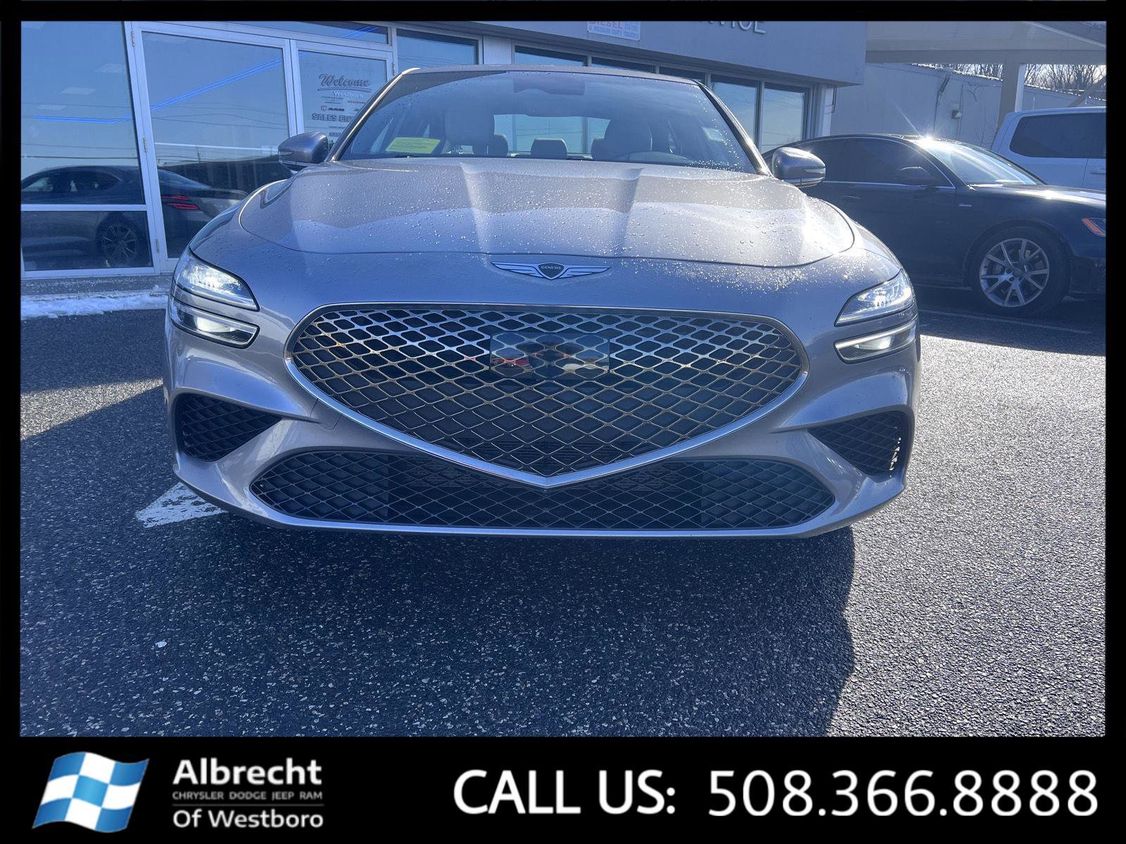 Used 2025 Genesis G70 2.5T image 8