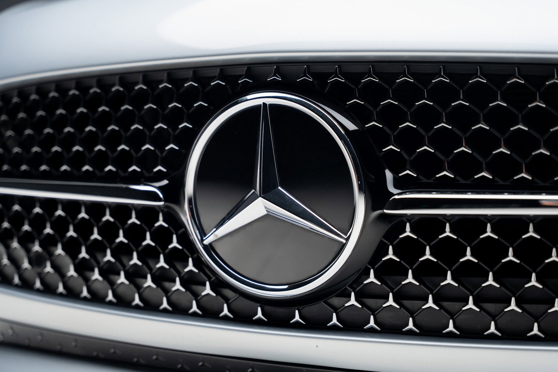 Used 2024 Mercedes-Benz CLE 300 4MATIC Cabriolet image 14