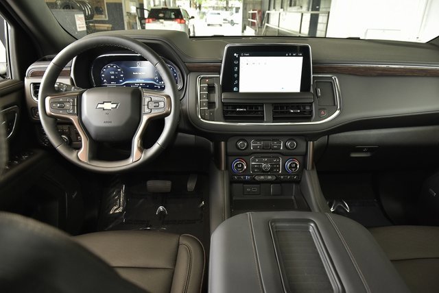 Used 2024 Chevrolet Suburban High Country image 22