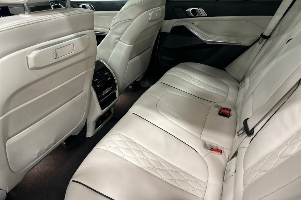 Used 2026 BMW X5 xDrive40i w/ Climate Comfort Package AWD/4WD image 13