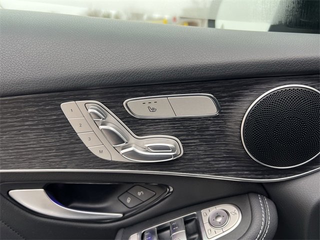 Used 2022 Mercedes-Benz GLC 300 4MATIC image 10