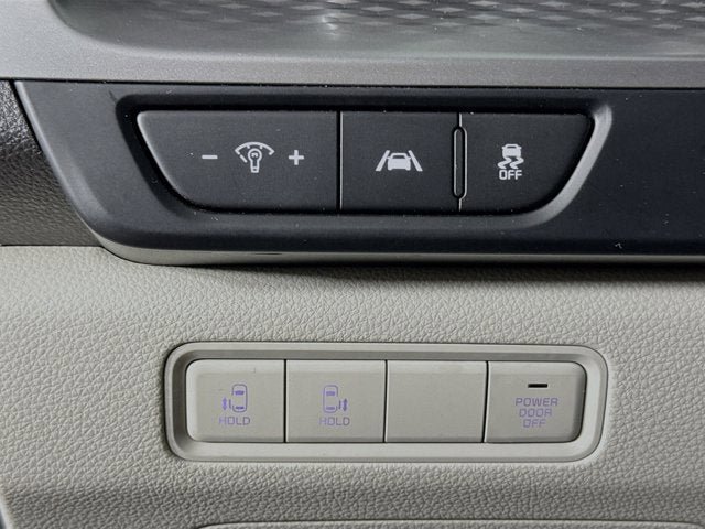 Used 2024 Kia Carnival LX FWD image 10