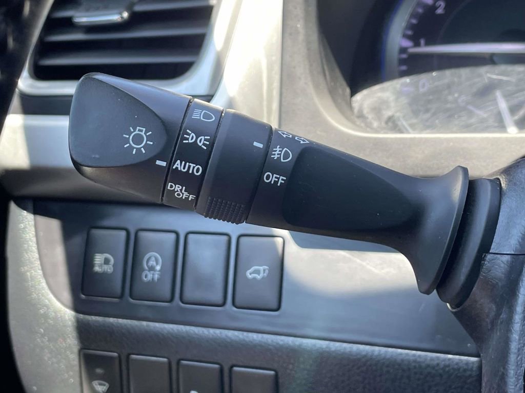 Used 2018 Toyota Highlander Limited AWD/4WD image 28