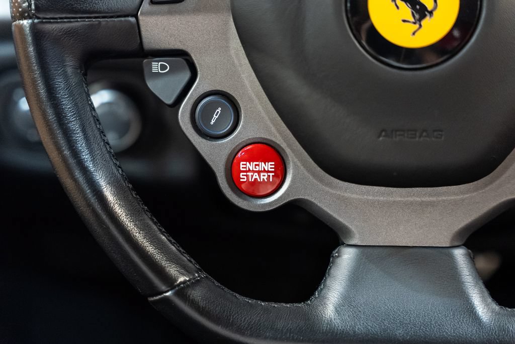 Used 2010 Ferrari 458 Italia Coupe RWD image 28