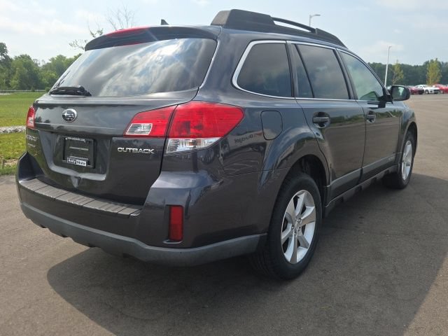 Used 2013 Subaru Outback 2.5i Limited w/ Moonroof Pkg AWD/4WD image 8