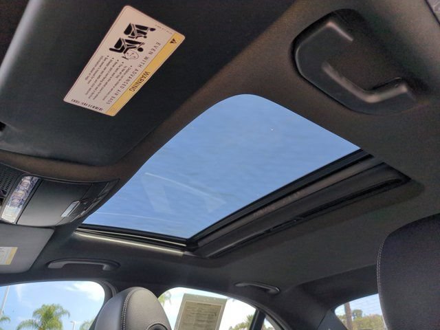 Used 2018 Mercedes-Benz C 300 Sedan image 23