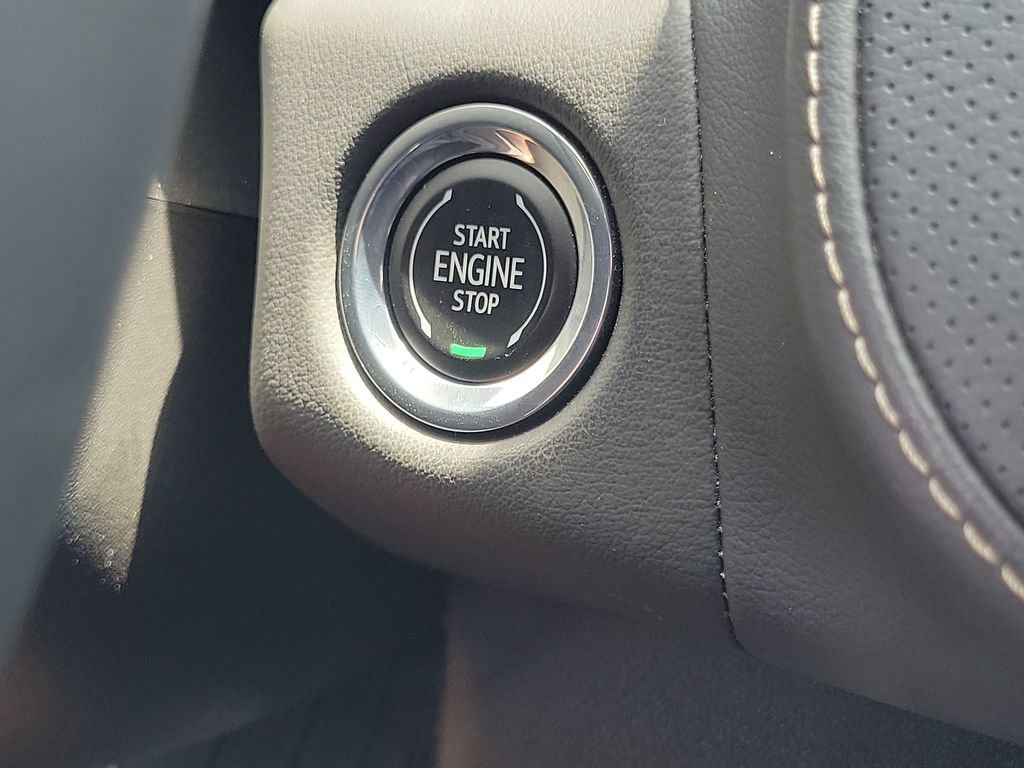 Used 2023 Chevrolet Tahoe Premier AWD/4WD image 17