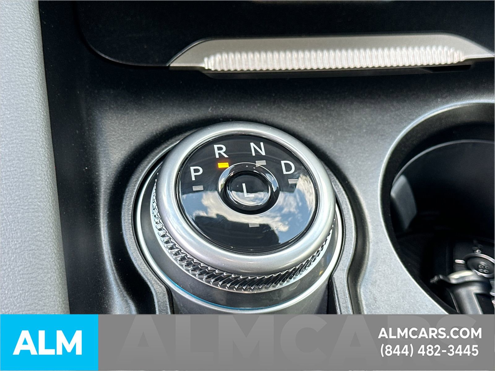 Used 2025 Ford Explorer Active AWD/4WD image 36