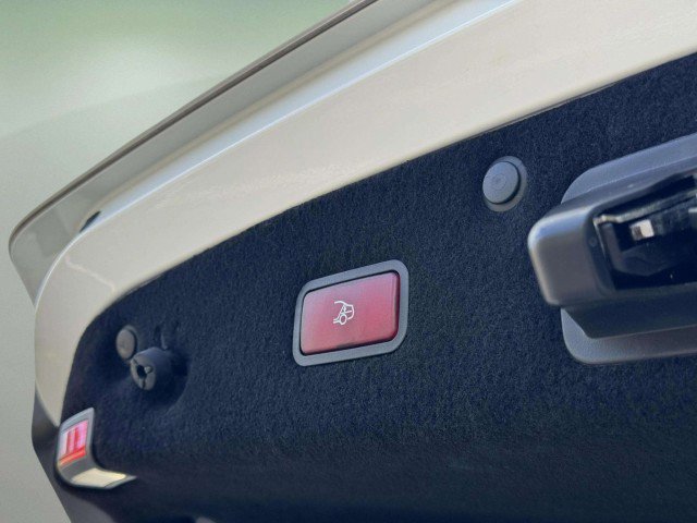 Used 2017 Mercedes-Benz S 65 AMG Cabriolet image 39