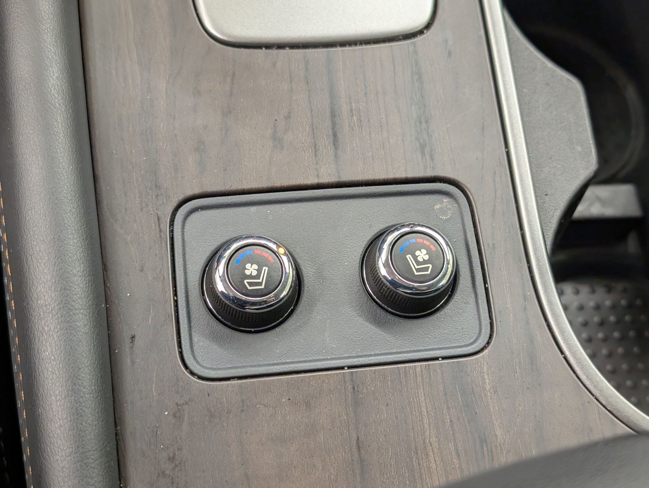 Used 2024 Nissan Murano Platinum w/ Cargo Package image 28