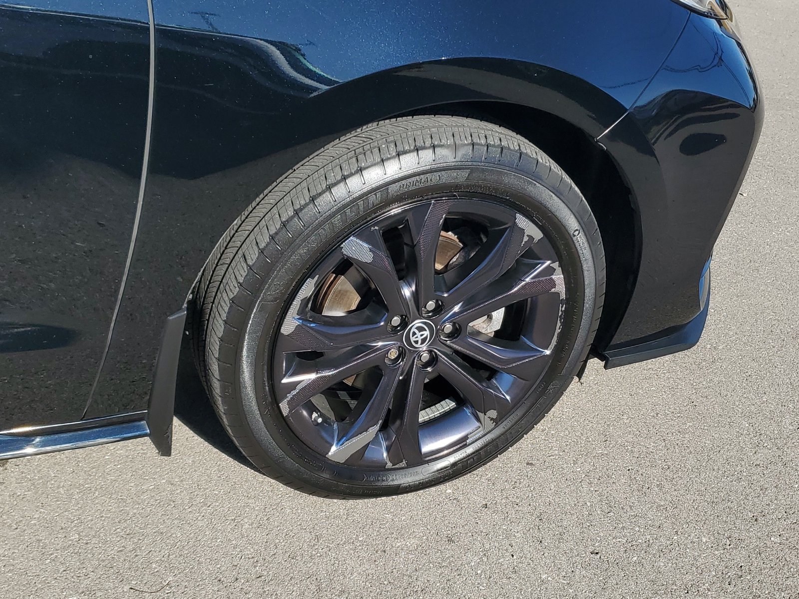 Certified 2024 Toyota Sienna XSE w/ XSE Plus Package FWD image 6