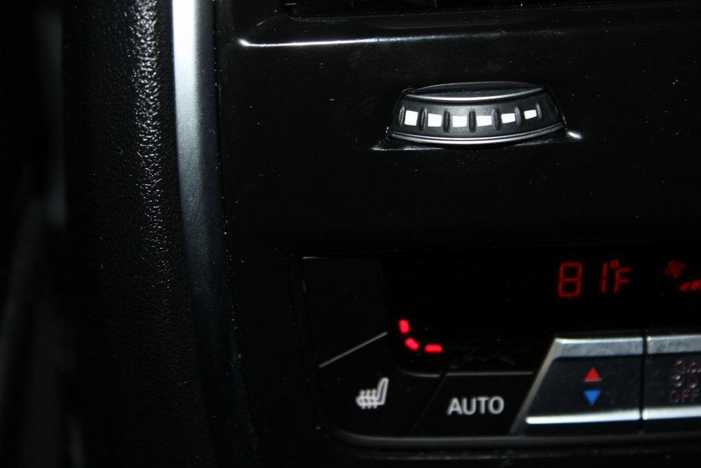 Used 2024 BMW X7 xDrive40i w/ M Sport Package image 26