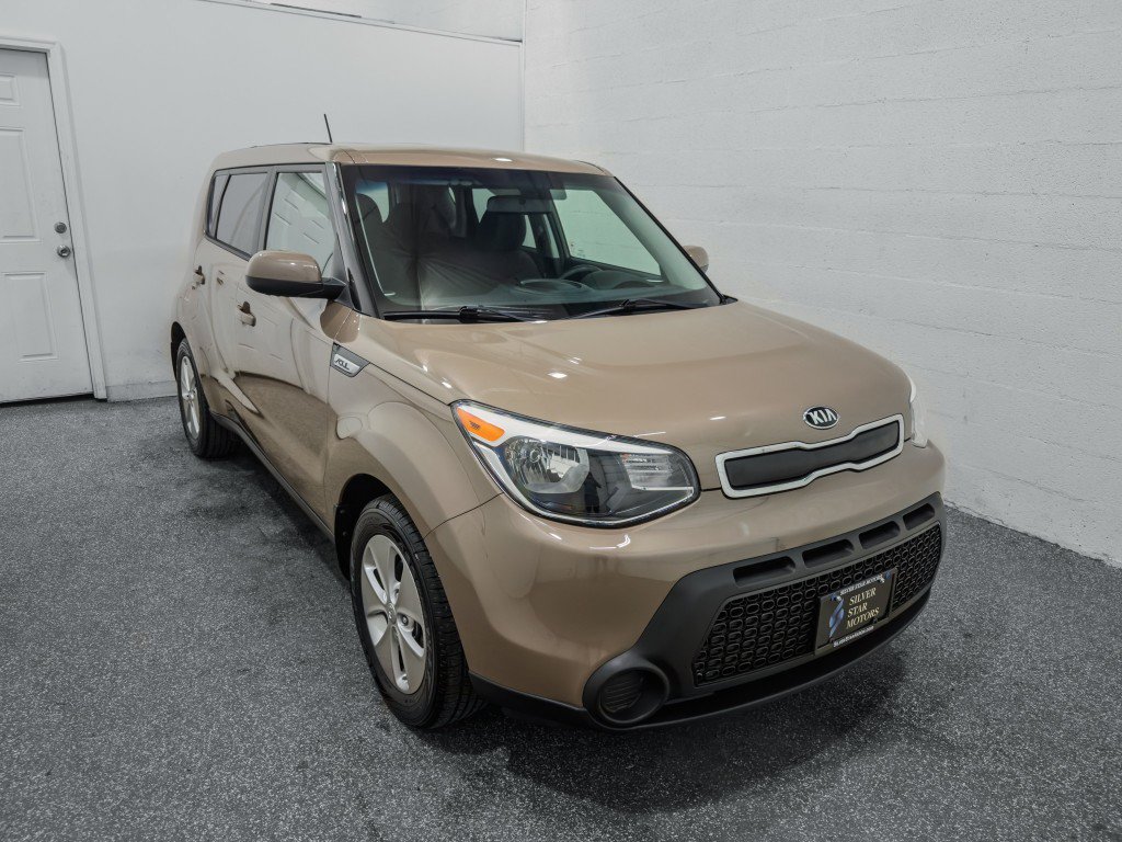 Used 2014 Kia Soul FWD image 2