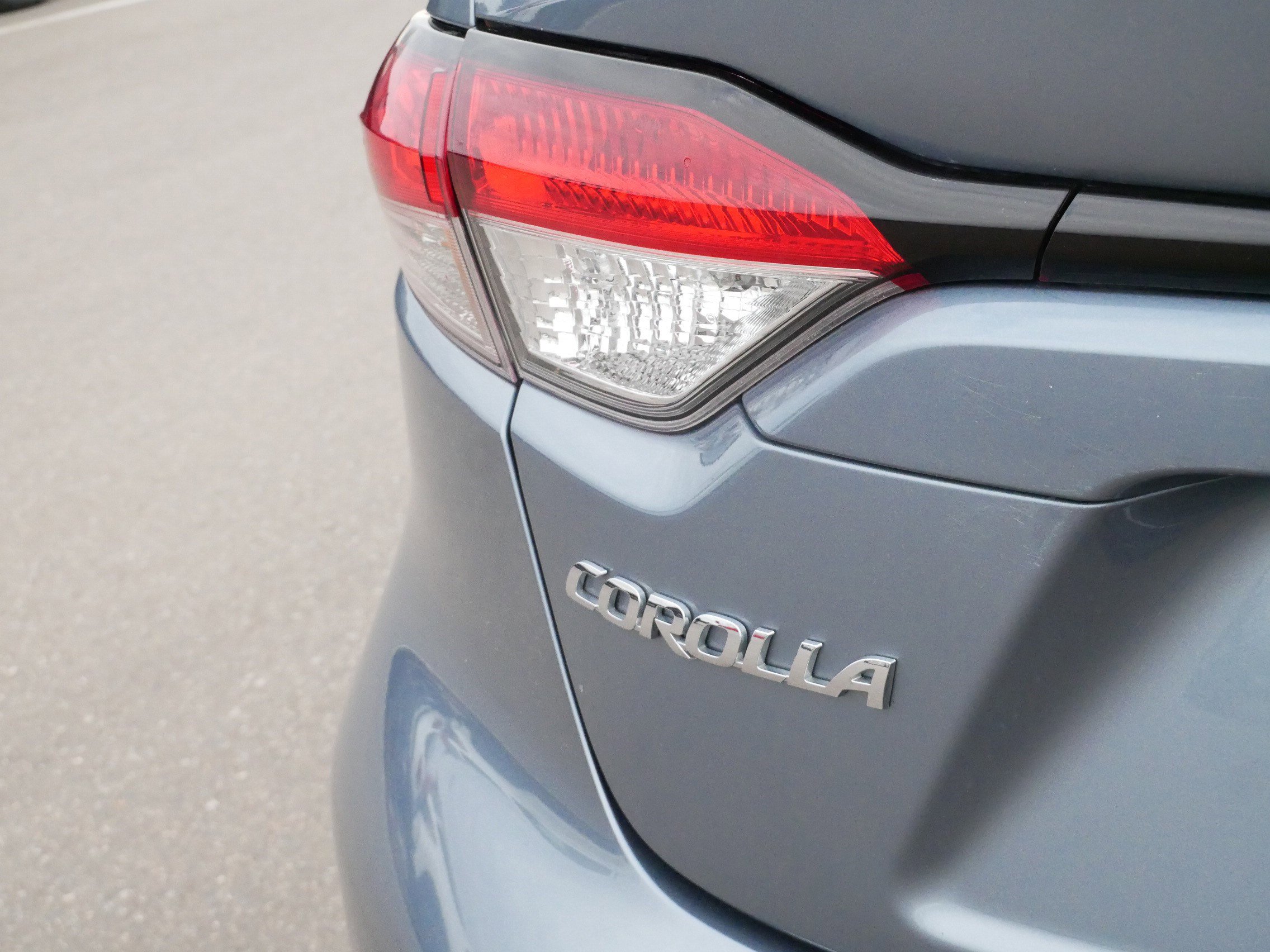 Used 2022 Toyota Corolla LE image 17