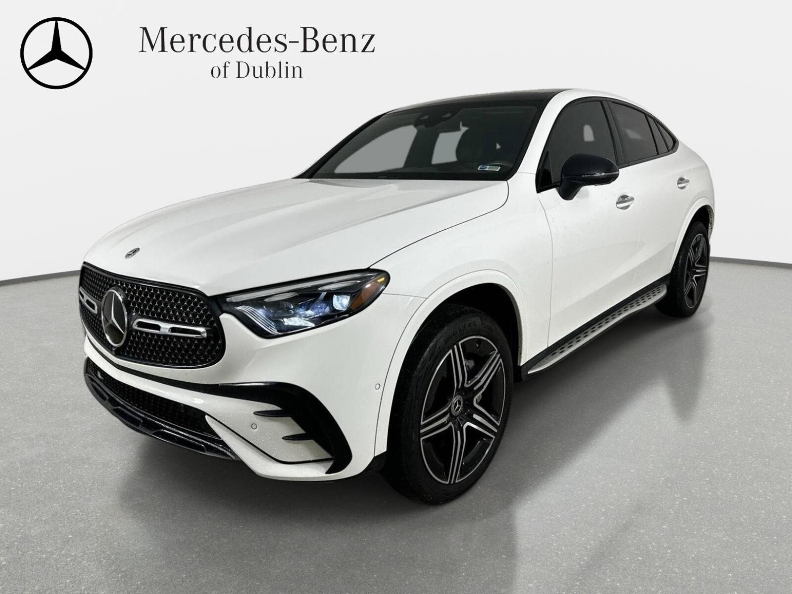 Used 2024 Mercedes-Benz GLC 300 4MATIC image 1