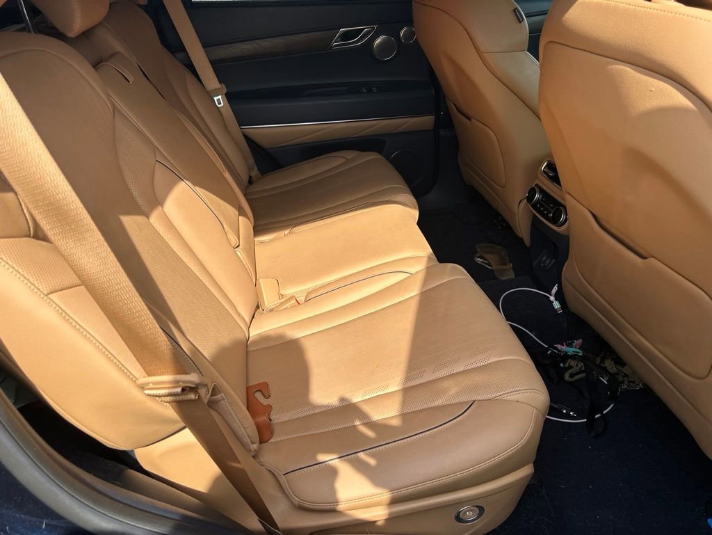 Used 2022 Genesis GV80 2.5T w/ Prestige Package 04 AWD/4WD image 8