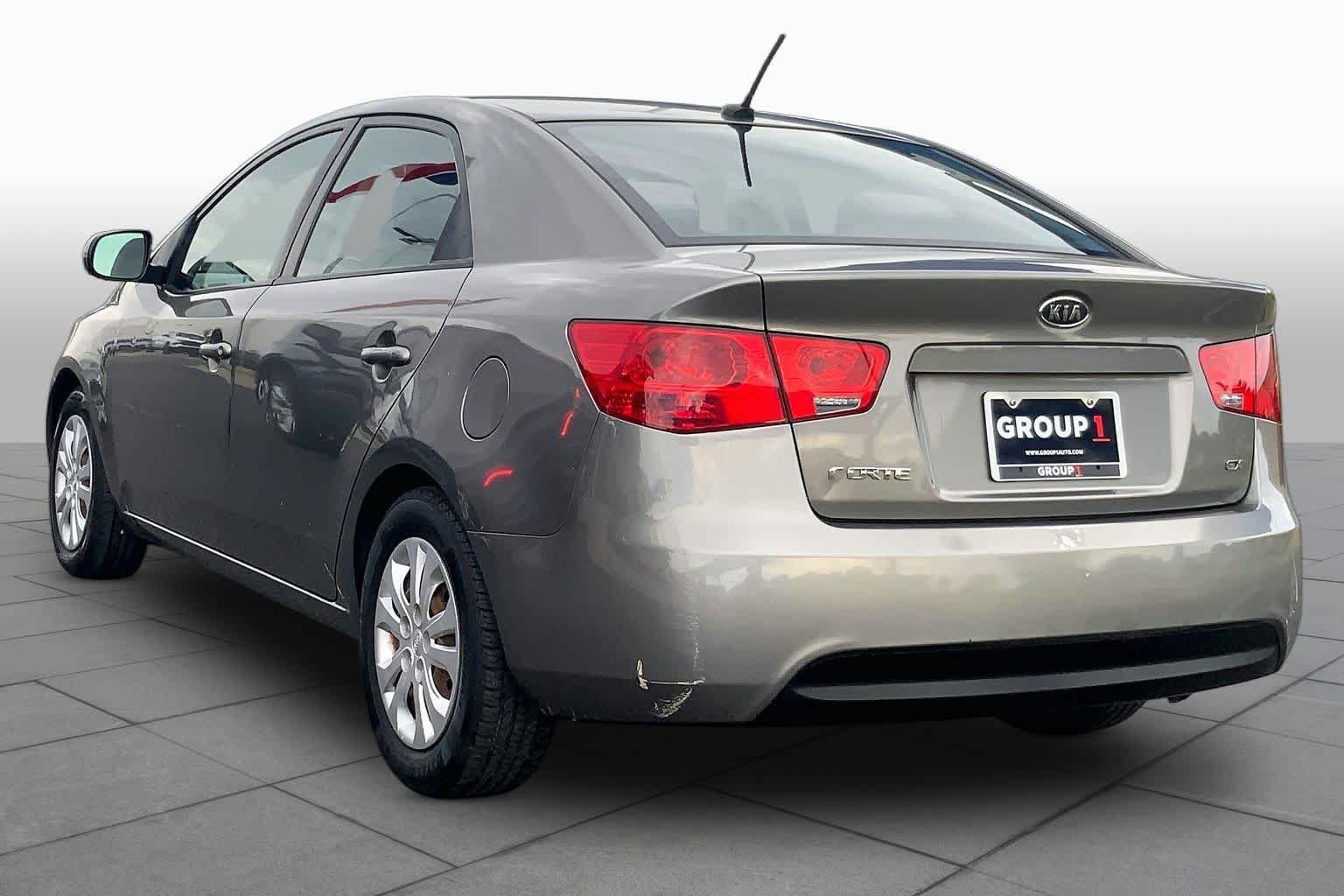Used 2012 Kia Forte EX FWD image 11