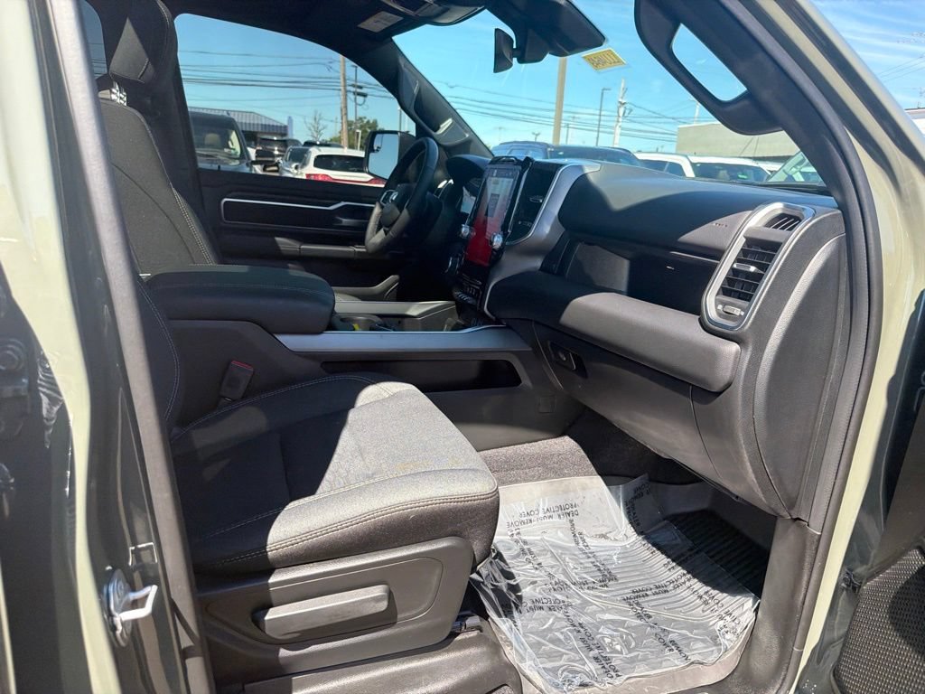 Used 2026 RAM 1500 Big Horn AWD/4WD image 16
