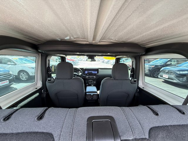 Used 2025 Jeep Wrangler Sport AWD/4WD image 30