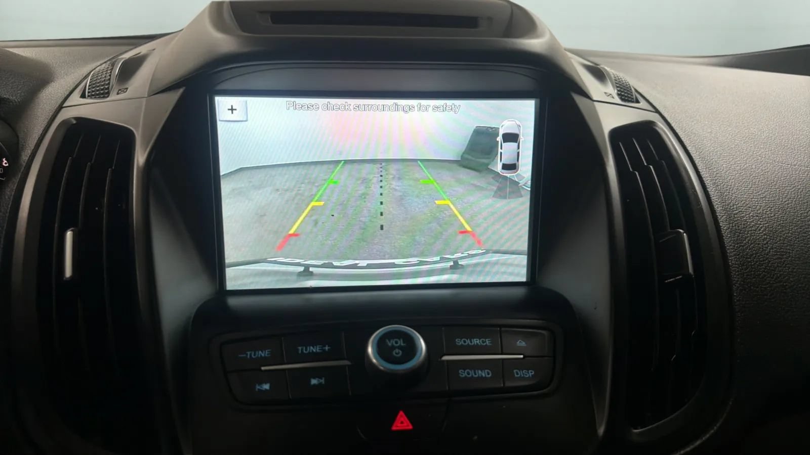 Used 2018 Ford Escape SE w/ Ford Safe & Smart Package AWD/4WD image 14