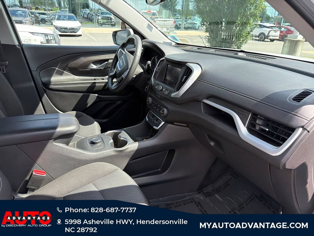 Used 2024 GMC Terrain SLE AWD/4WD image 37
