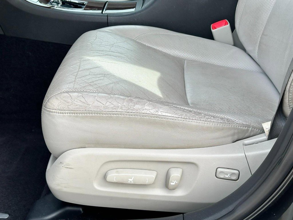 Used 2011 Lexus ES 350 image 17