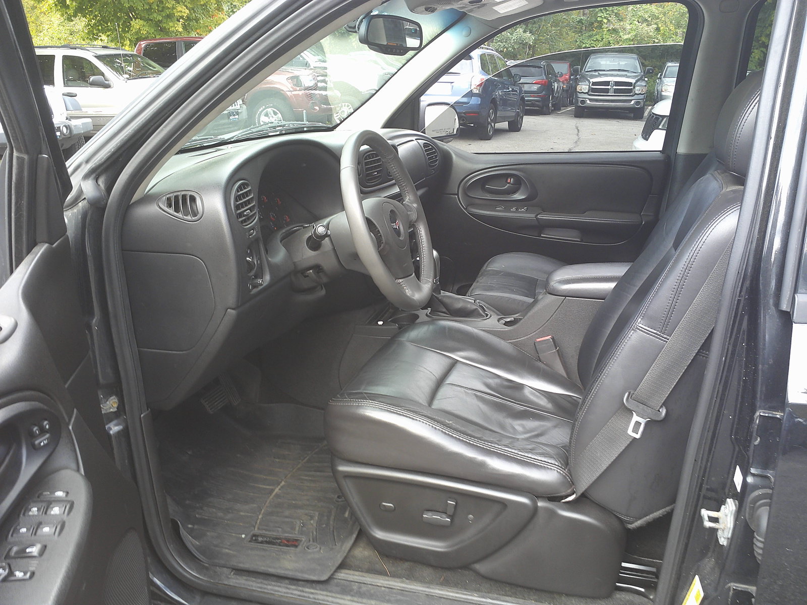 Used 2008 Chevrolet TrailBlazer LT w/ Sun And 6-Disc Cd Package AWD/4WD image 12