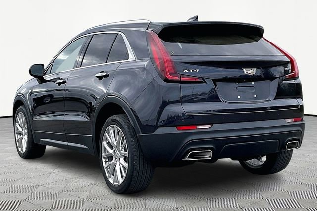 Used 2022 Cadillac XT4 Luxury image 4