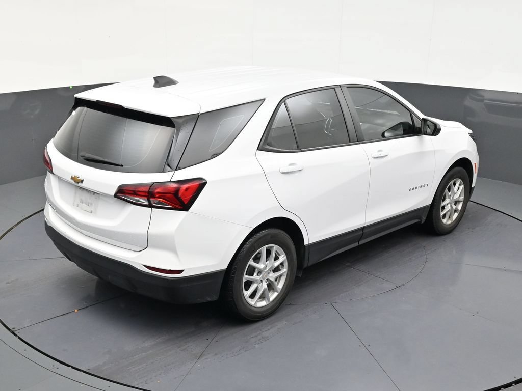 Used 2023 Chevrolet Equinox LS FWD image 16