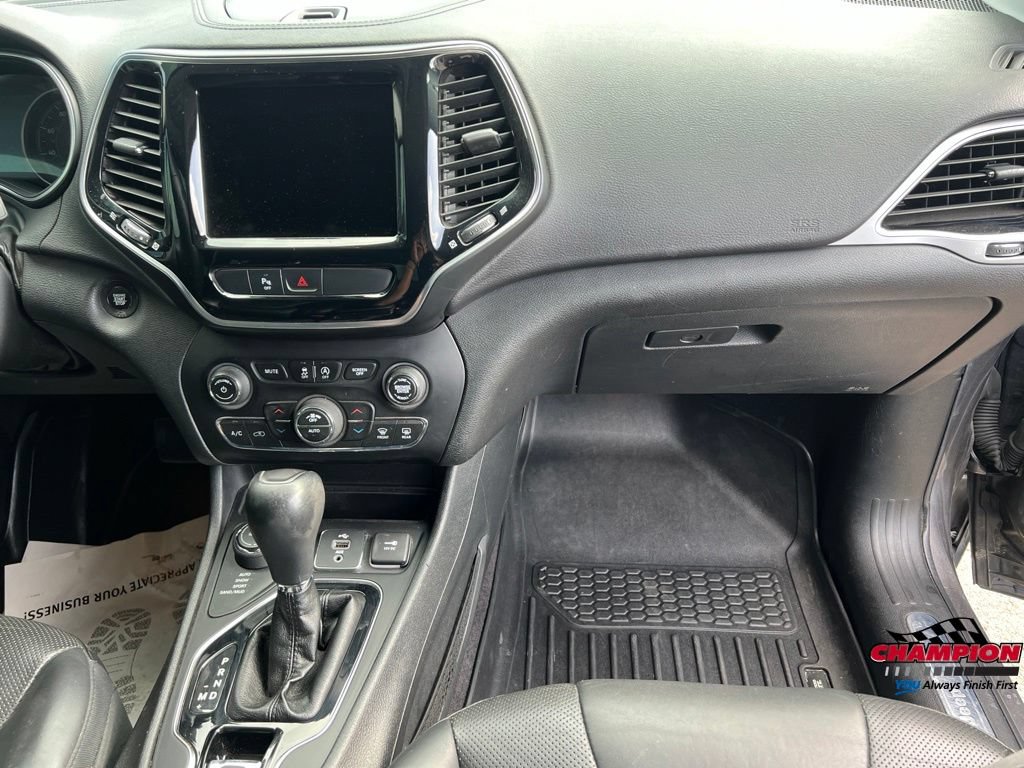 Used 2019 Jeep Cherokee Limited AWD/4WD image 29