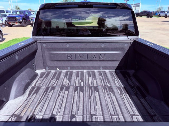 Used 2022 Rivian R1T Adventure AWD/4WD image 8