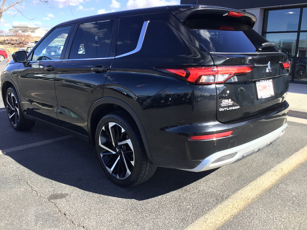 Used 2024 Mitsubishi Outlander Ralliart image 3