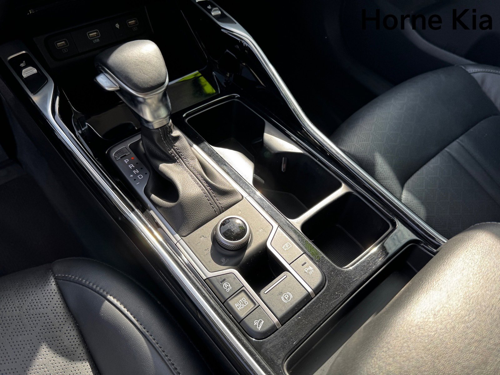 Certified 2022 Kia Sorento SX image 23