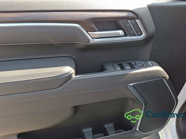 Used 2025 GMC Sierra 1500 SLT AWD/4WD image 12