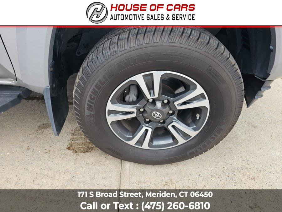 Used 2017 Toyota Tacoma TRD Sport image 23