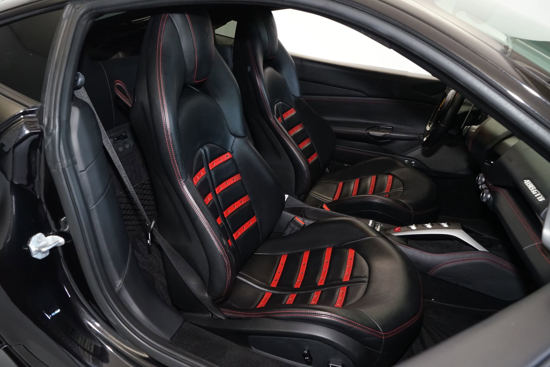 Used 2017 Ferrari 488 GTB image 11