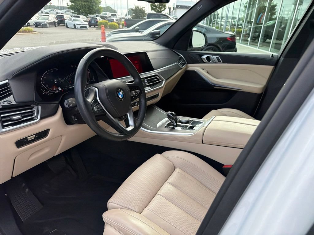 Used 2022 BMW X5 sDrive40i w/ Luxury Seating Package RWD image 17