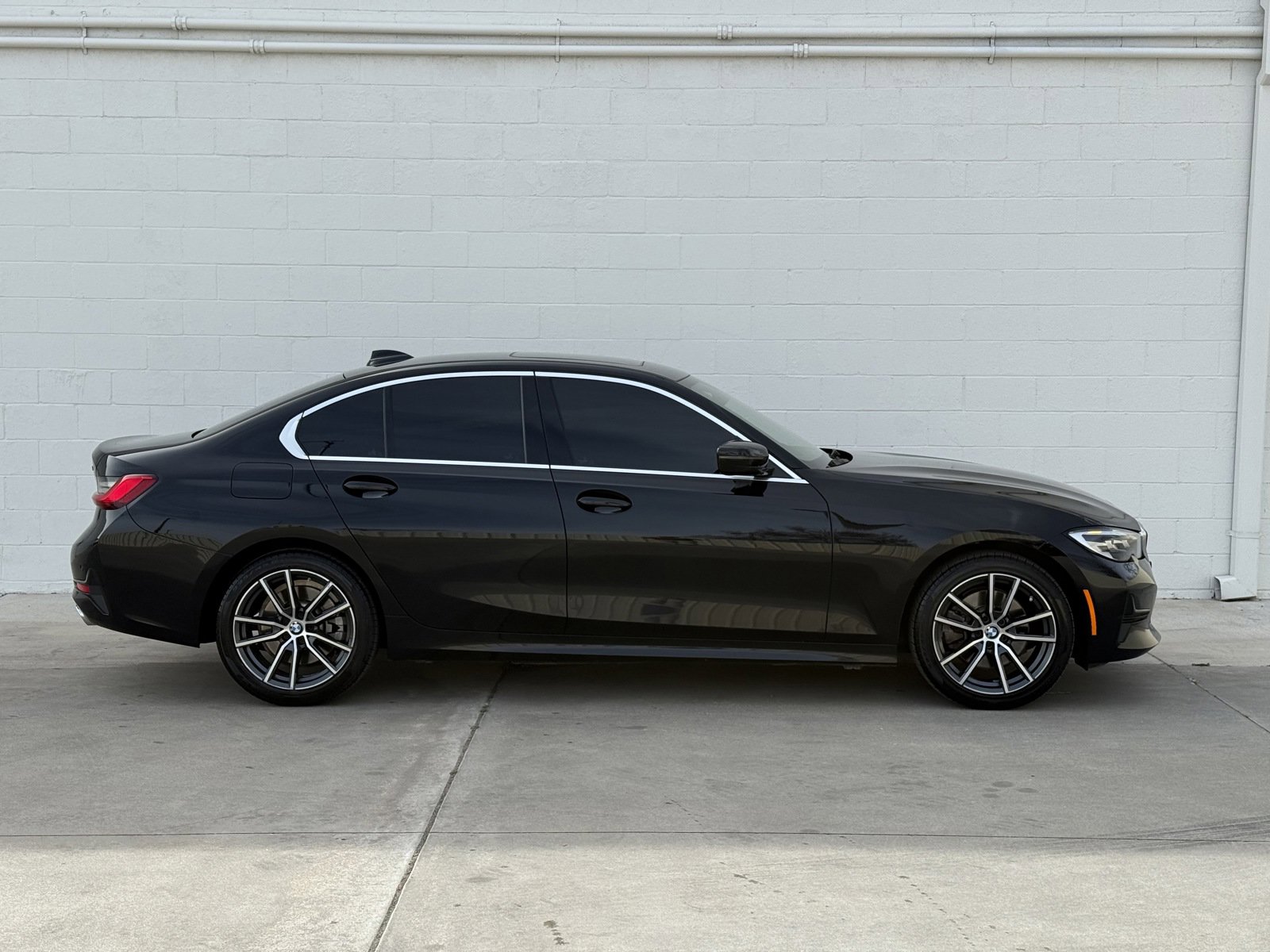 Used 2020 BMW 330i xDrive Sedan AWD/4WD image 8