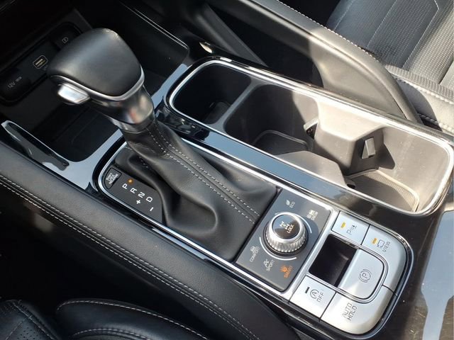 Used 2022 Kia Telluride SX w/ SX Prestige Package image 13