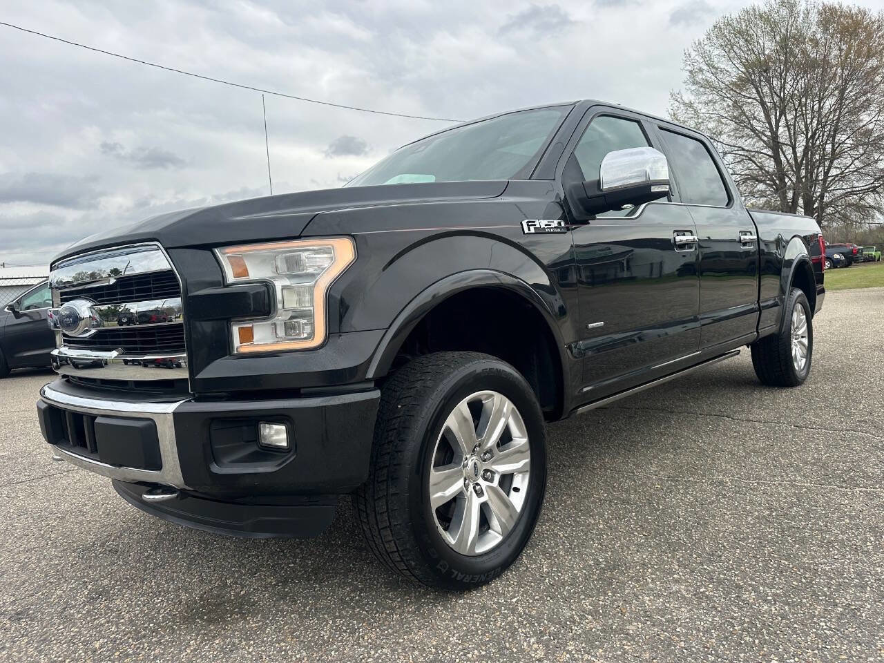Used 2015 Ford F150 Platinum image 5