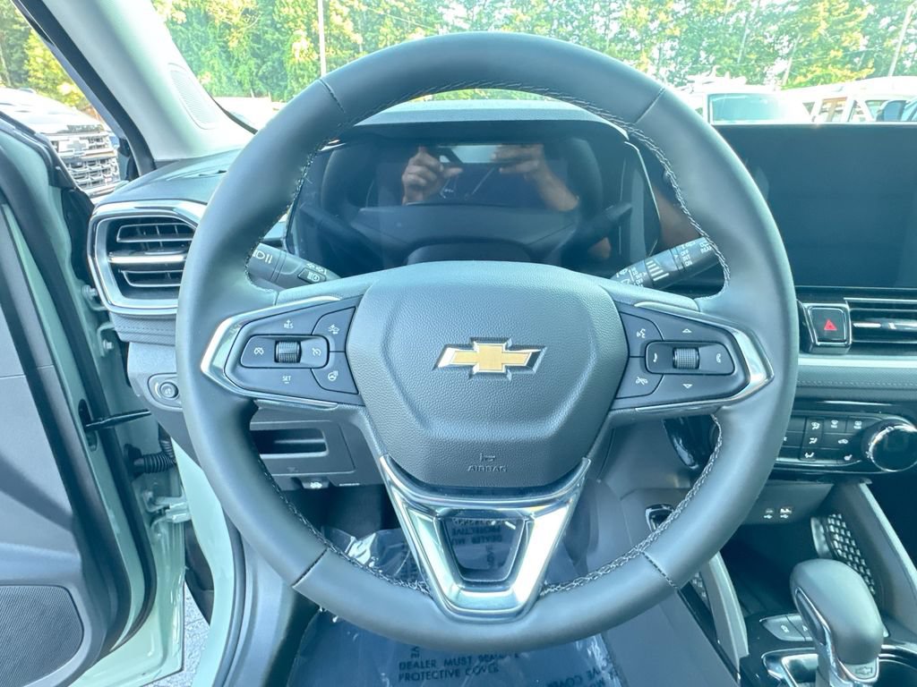 New 2026 Chevrolet TrailBlazer LT w/ LT Cold Weather Package FWD image 16