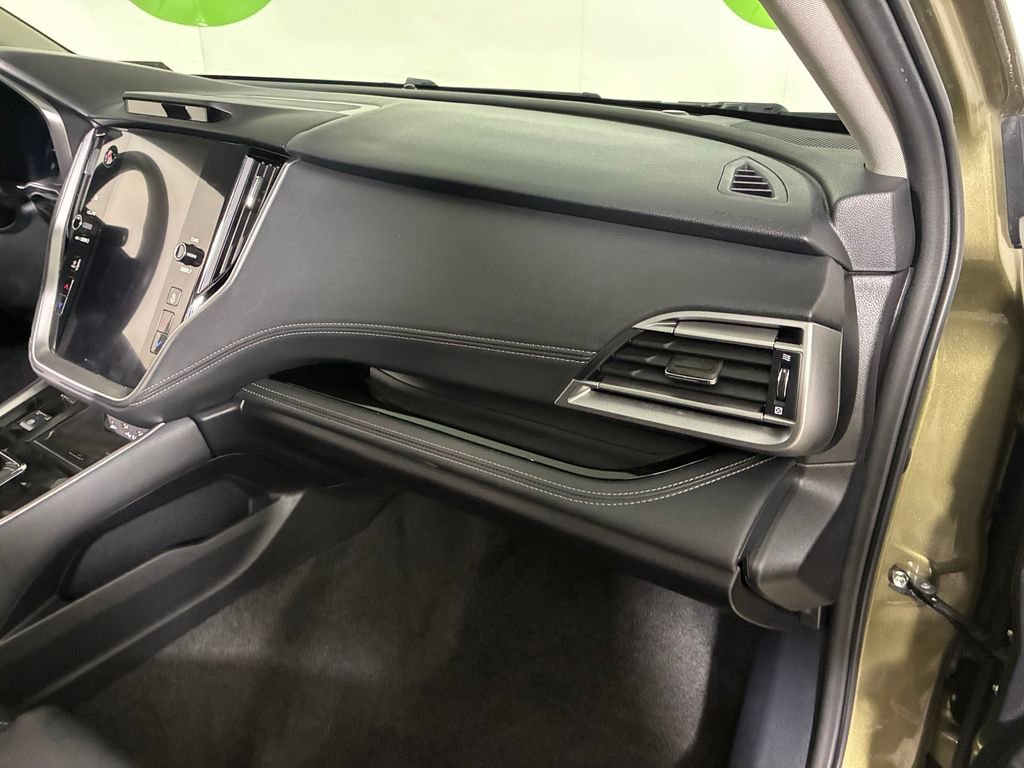 Used 2021 Subaru Outback Limited image 26