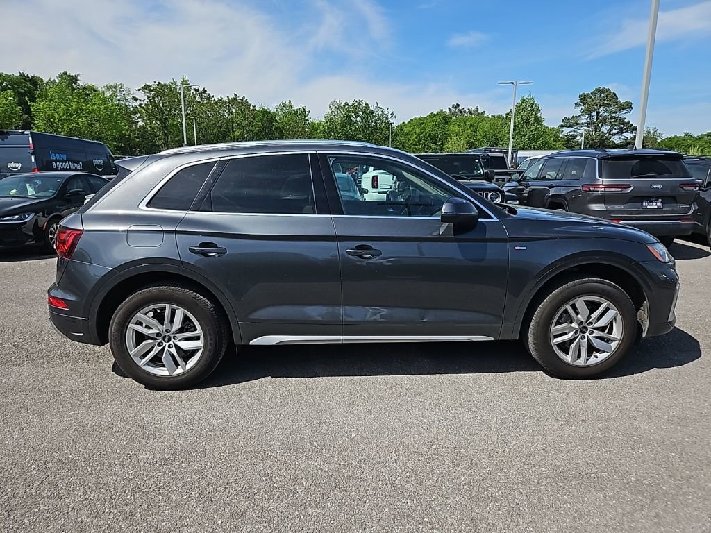 Used 2023 Audi Q5 2.0T Premium w/ Convenience Package AWD/4WD image 8